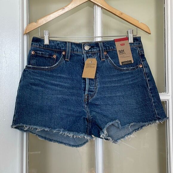 New LEVI STRAUSS & CO high rise 501 denim Jean shorts frayed edges size 28 - Picture 3 of 13